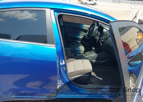 2014 Kia Forte Ex z USA, uszkodzony, nr VIN KNAFX4A89E5057063